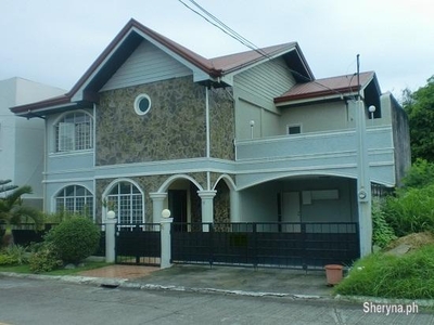 2 STORY HOUSE FOR RENT IN BF HOMES PARANAQUE