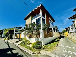 House For Sale In Merville, Paranaque