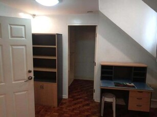 Townhouse For Rent In New Manila, Quezon City