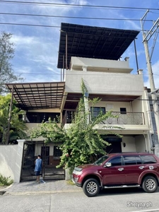 3 storey commercial building for sale in Taytay near C6