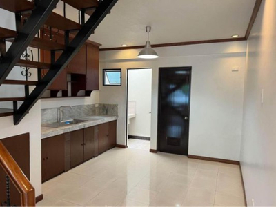 Townhouse For Rent In Tejeros, Makati