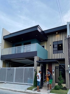 For Sale: Beautiful Brand New 2 Storey House in BF Resort Village Las Piñas City