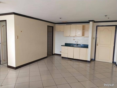 NIce big 2 bedroom corner unit in Palm Tower SAV Makati