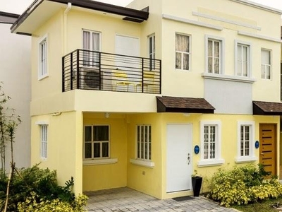 Thea Model: 3 Bedroom Townhouse with Balcony!