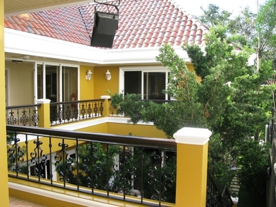 House For Rent In Ayala Heights, Quezon City