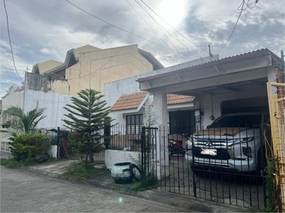 House and Lot for Sale in BF Resort Village, Las Pinas City