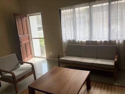 Townhouse For Rent in Banilad