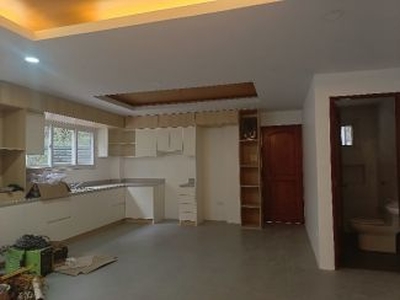 Single House with Attic For Sale in Camp 7, Baguio City, Benguet