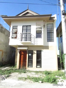 Cebu Minglanilla 3BR/2T&B Duplex House for Sale near the Sea