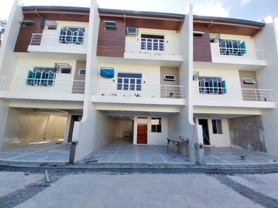 House For Sale In Merville, Paranaque