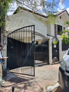 Villa For Rent In Concepcion Uno, Marikina