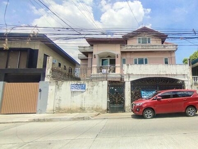Villa For Sale In Diliman, Quezon City