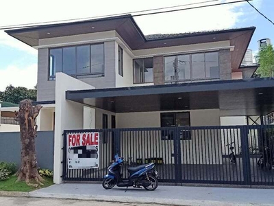 Townhouse For Sale In B.f. Homes, Paranaque