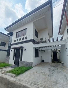 Townhouse For Sale In Tunghaan, Minglanilla