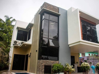 Fully Furnished 2 Bedroom Townhouse Unit for Sale in Negros Oriental