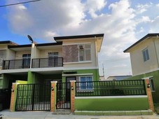 4 bedroom 2 T&B Townhouse in Imus Cavite