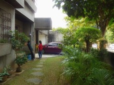 HOUSE FOR SALE IN QUEZON CITY