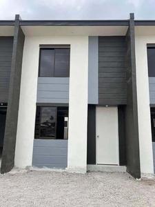 Townhouse For Sale In San Marcos, San Pablo