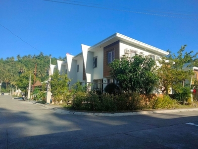 House For Sale In Laiya-aplaya, San Juan