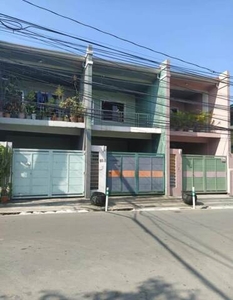 Townhouse For Sale In Manuyo Dos, Las Pinas
