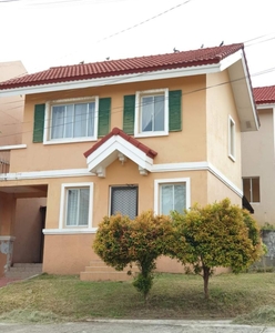 2 storey 3 bedrooms house for rent in Toscana Puan