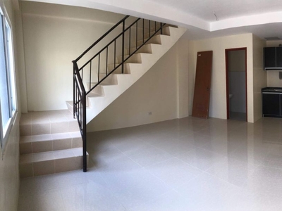 brand new townhouse 2 bedroom in Bayswater Talisay for rent