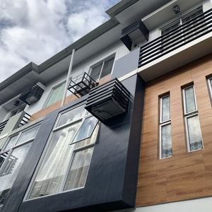 For Rent 3-Bedroom 3-Storey Townhouse in San Juan, Cainta, Rizal