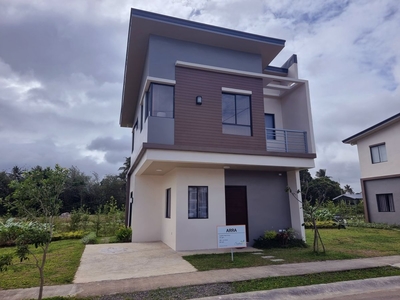 Nearly RFO Complete Finished Duplex unit at Villagio Enclave in General Trias