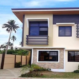 Townhouse Ready for Occupancy in Imus near Manila 30 mins to MOA