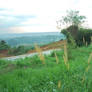 156 sqm. overlooking metro manila - titled lot for sale