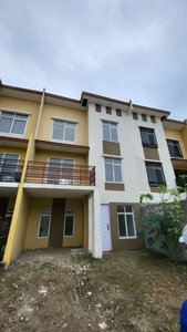 Mabelle house at Lancaster New City - 3-storey townhouse (Ready for occupancy)