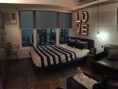 1 bedroom condo for rent walking distance to rcbc plaza and ayala avenue