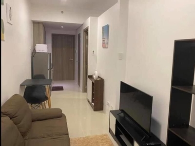 1 BR Condo For Rent Fame Residences