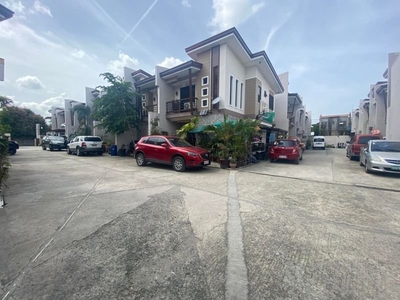4BR TOWNHOUSE FOR SALE IN MABOLO, CEBU CITY. FURNISHED. MOVE-IN READY. NEAR CDU