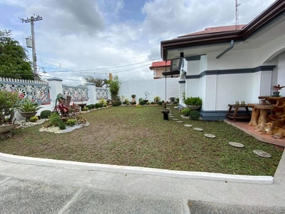 5-6 BEDROOM HOUSE AND LOT FOR SALE LOCATED AT ANGELES CITY