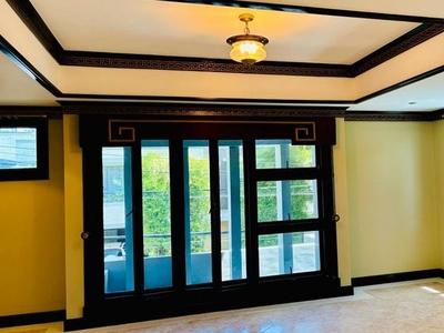 5BR House for Rent in San Lorenzo Village, Makati