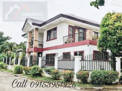 FOR SALE HOUSE AND LOT INSIDE HIGH-END SUBDIVISION