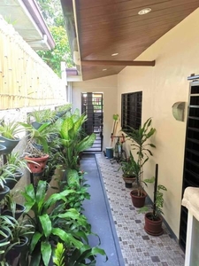 Fully Furnished Bungalow House and lot for sale: Talon 5, Las Pin?as City