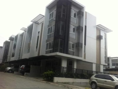High end townhouse in quezon city