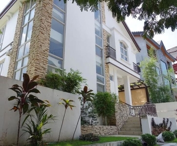 House and Lot For lease Mckinley Hill BGC Taguig