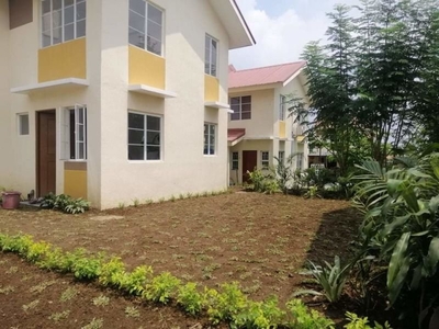 House For Rent: 1 Bedroom and 1T&B with fully landscaped garden