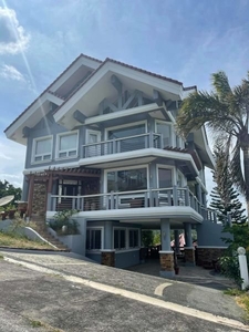 IMPRESSIVE TAAL VIEW HOUSE AND LOT FOR SALE