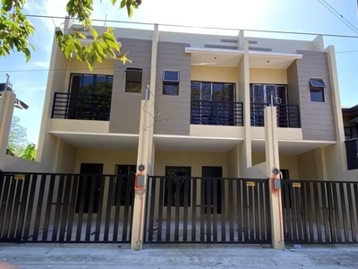Triplex Townhouse with 2 Bedrooms for sale in Pamplona Dos Las Pi?as