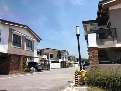 3 Bedroom Townhouse For Rent in Woodsville Residences, Merville, Parañaque