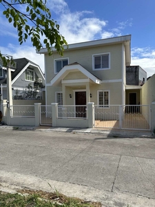 House and lot for sale in Laguna Belair 2