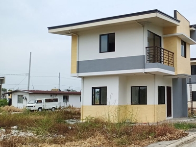 RFO House and Lot in Sta Rosa