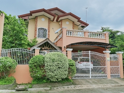 Two-Story Residential House For Sale in Masapang, Victoria, Laguna