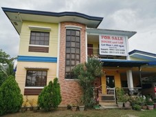 4beds 2baths house on 1460sqm land along bypass road calamba
