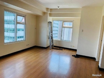 2 Bedroom Unit condo for sale near Boni MRT station