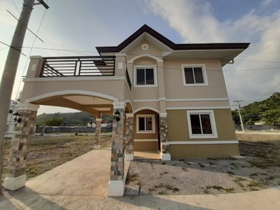 2 storey residential house with 4 bedrooms and 3 bathrooms